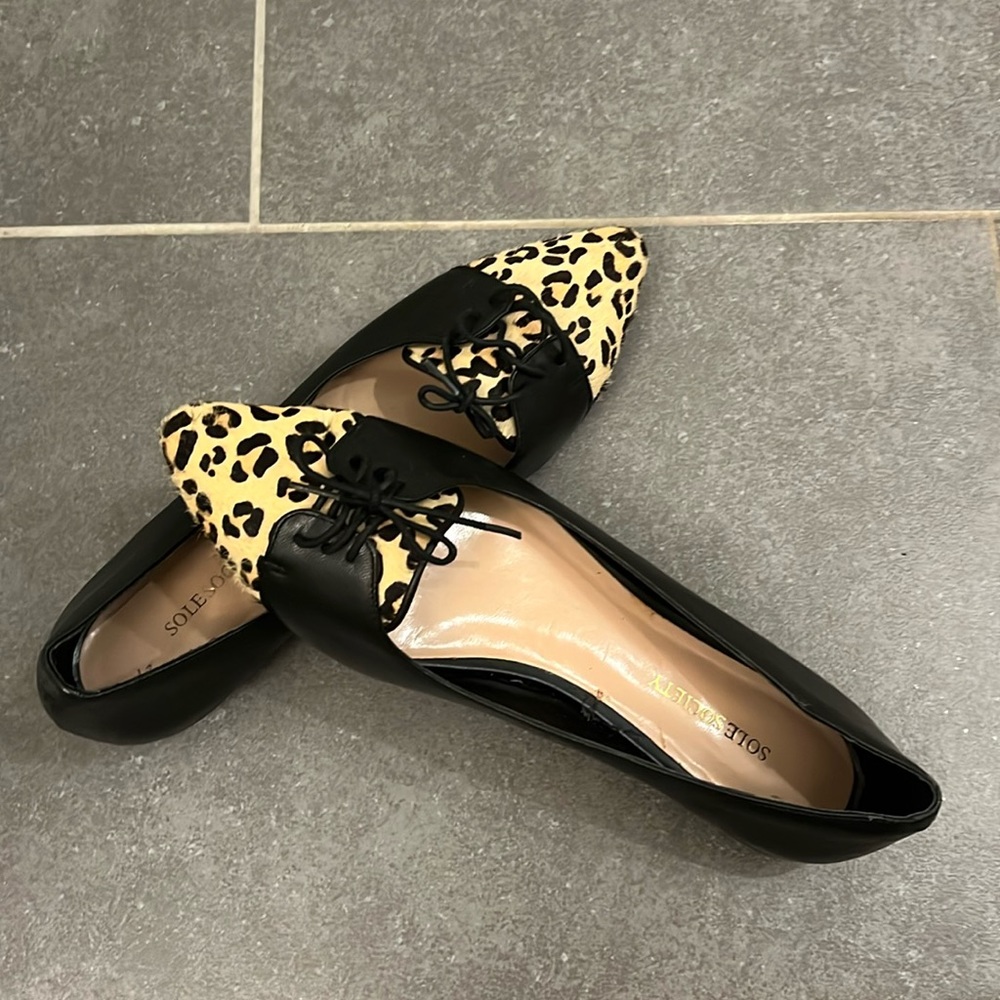 Sole Society Black Flats with Leopard-Print Pointed Toe